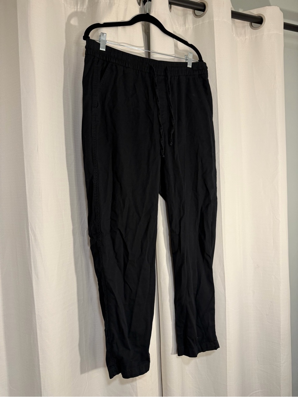 GAP Black Straight-Leg Women's Pants